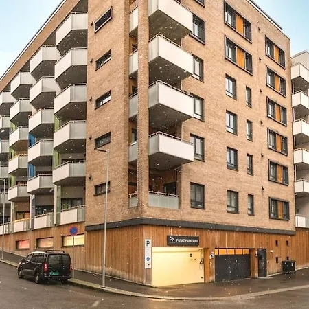 New! With Roof Terrace! Lägenhet